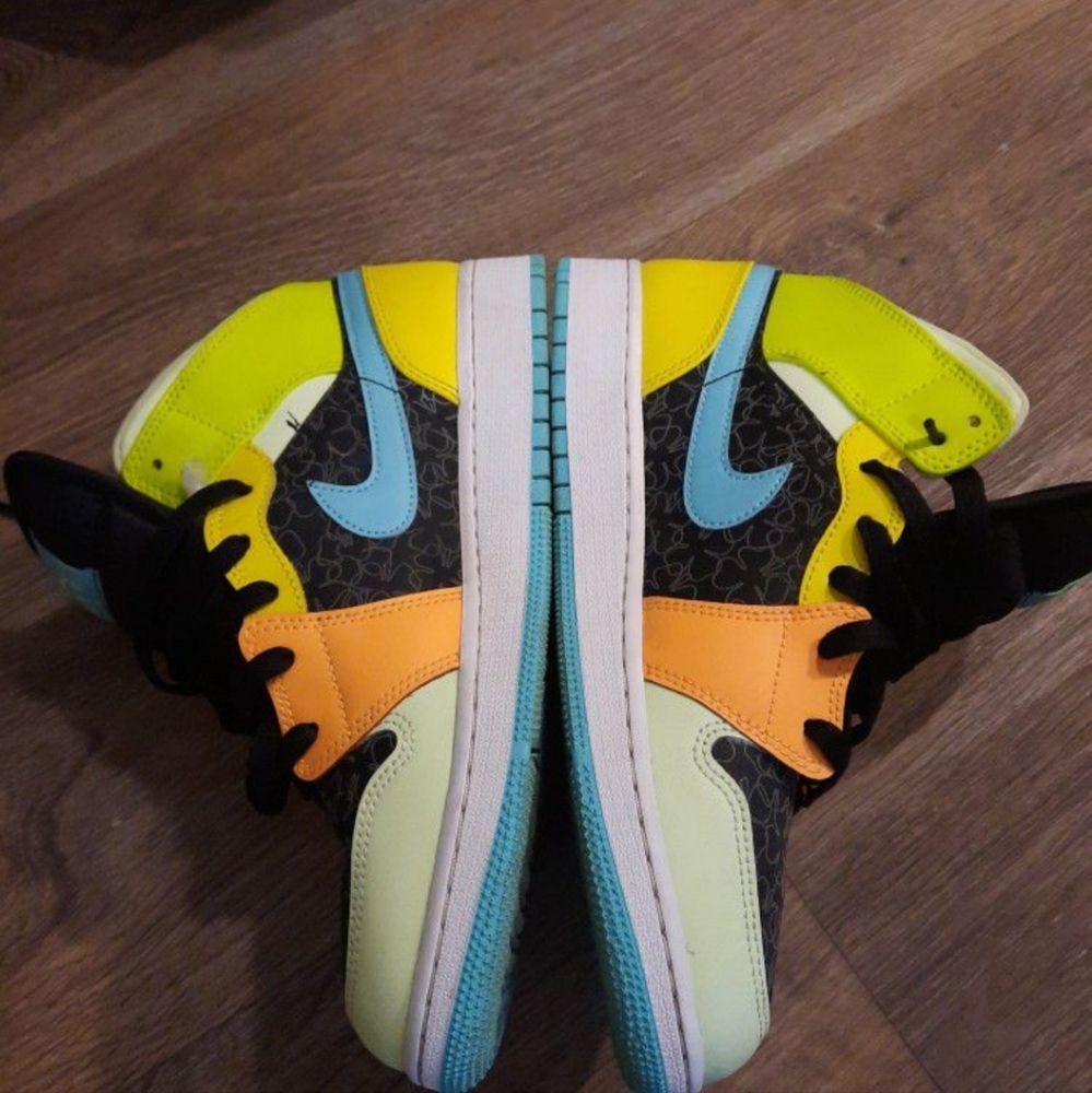 Colorful Nike Air jordan 1s 7y